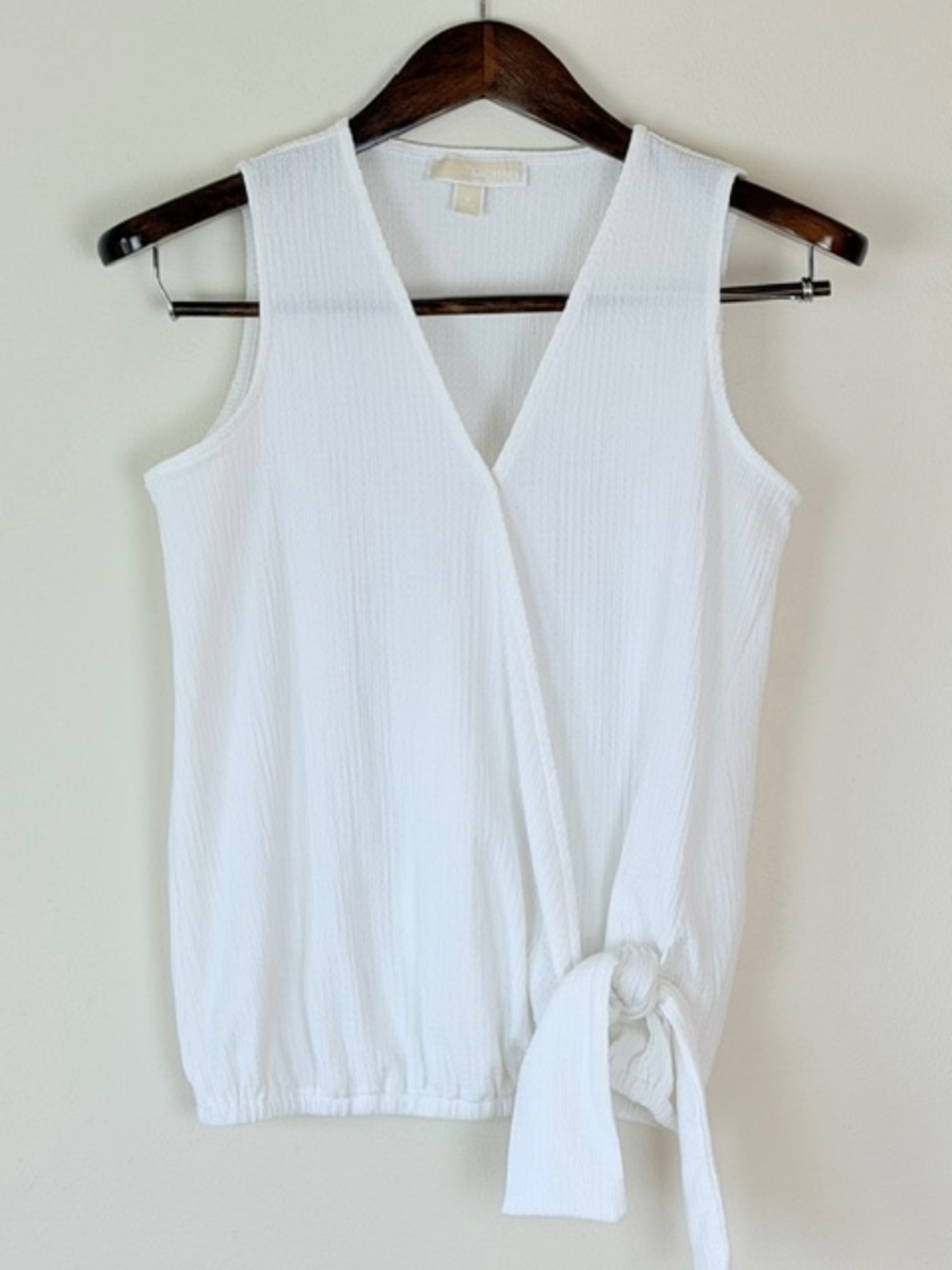Michael Kors White Sleeveless V-neck Blouse with Faux Tie Size Med
